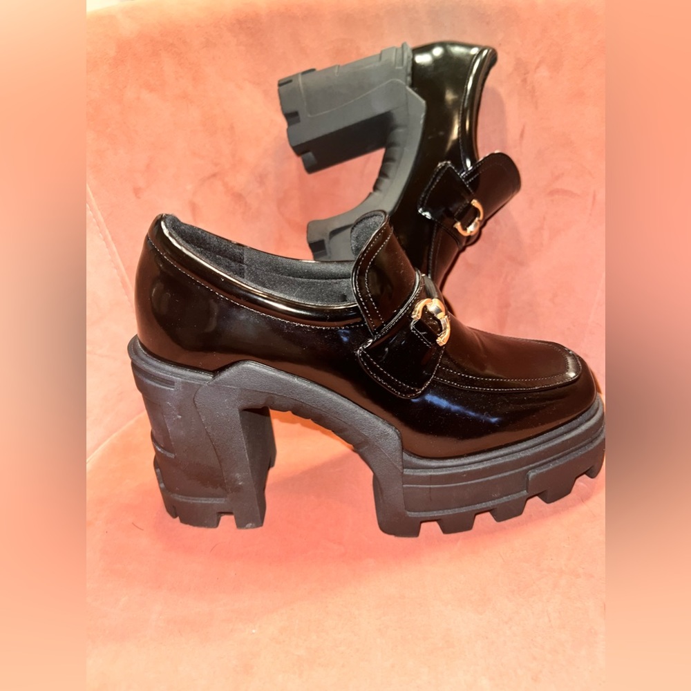 ASOS men’s heel shoes! Size US 8